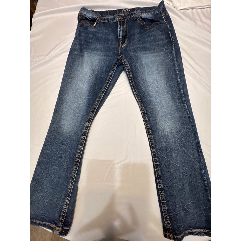 True Luck Mens Straight Leg Jeans 36x32 Medium Wash Distressed EmbroideredPocket